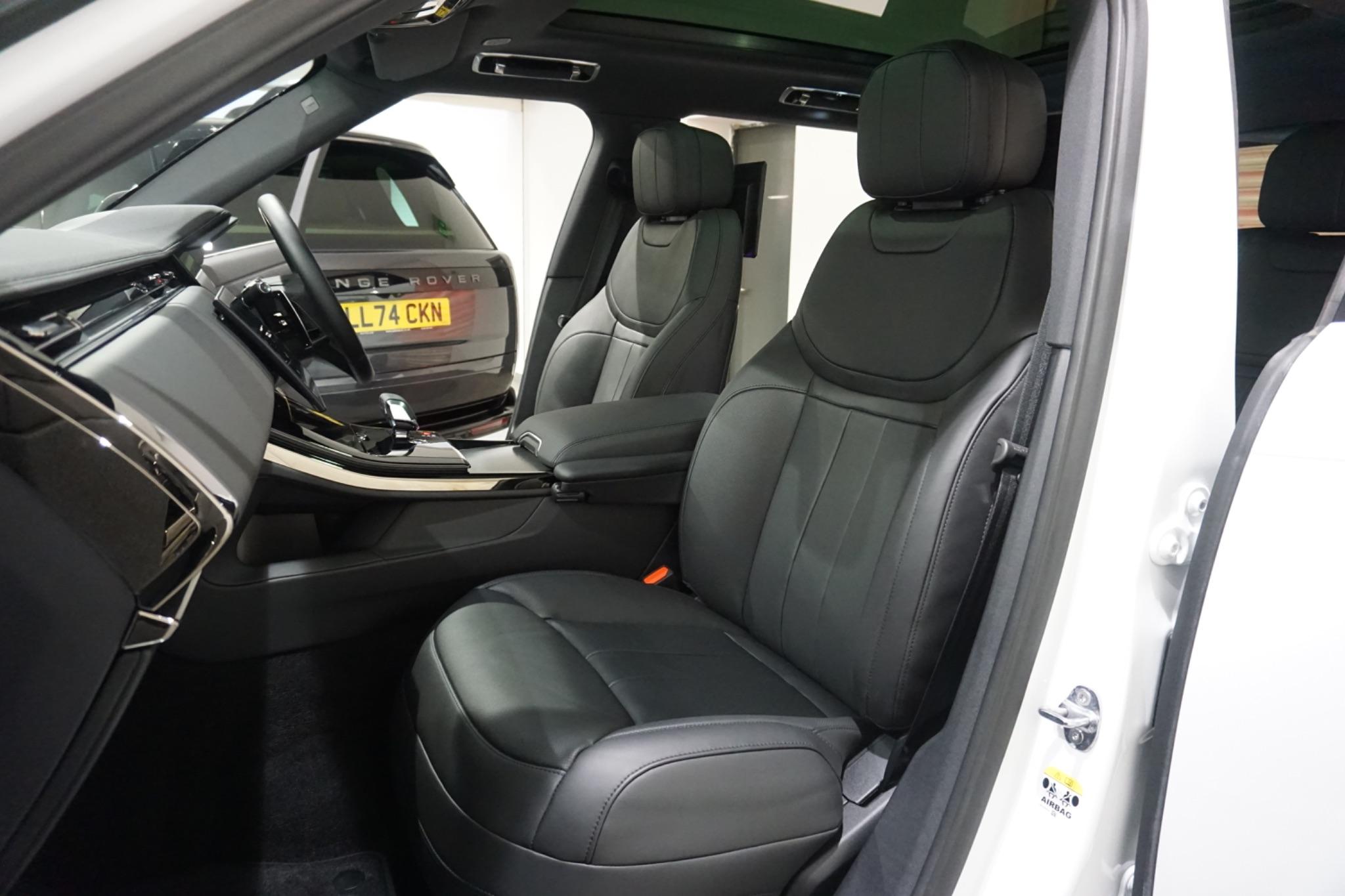 Land Rover Range Rover Sport 3.0 D300 MHEV Dynamic SE Auto 4WD Euro 6 (s/s) 5dr